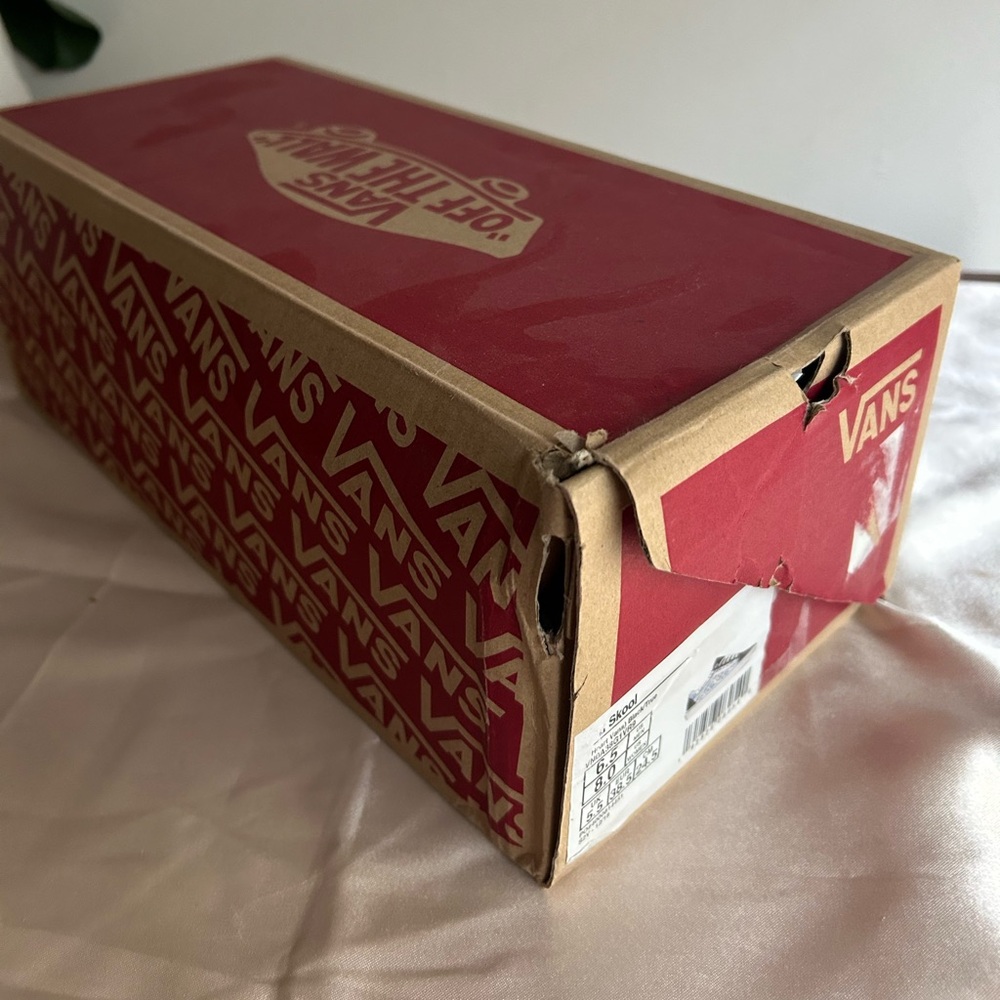 Vans shoes Unisex size UsM6.5/W8 Eu38.5 Brand New - Picture 11 of 11
